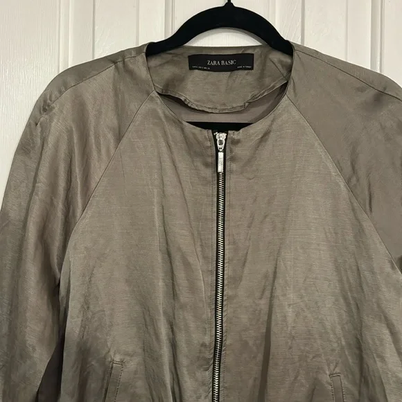 Zara Lightweight Satin Olive Green Bomber Jacket Sz Small - Picture 2 of 15